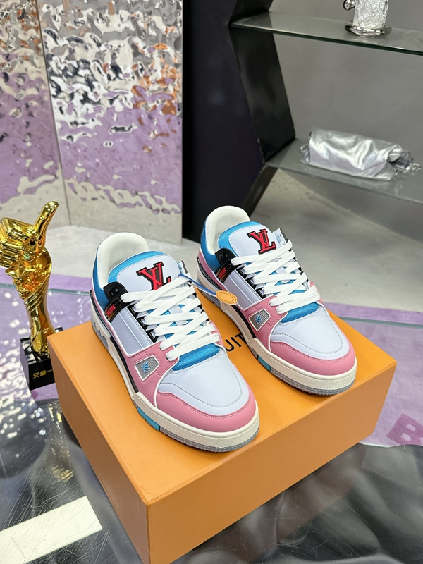 ルイヴィトン靴背面デザイン